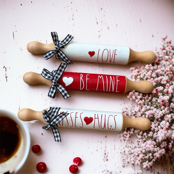🆕 Set Valentines Day | Farmhouse Mini Rolling Pins | Tiered Tray Decor. - Picture 2 of 4